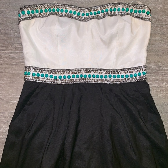 Gianni Bini dress. Like new - Picture 2 of 5